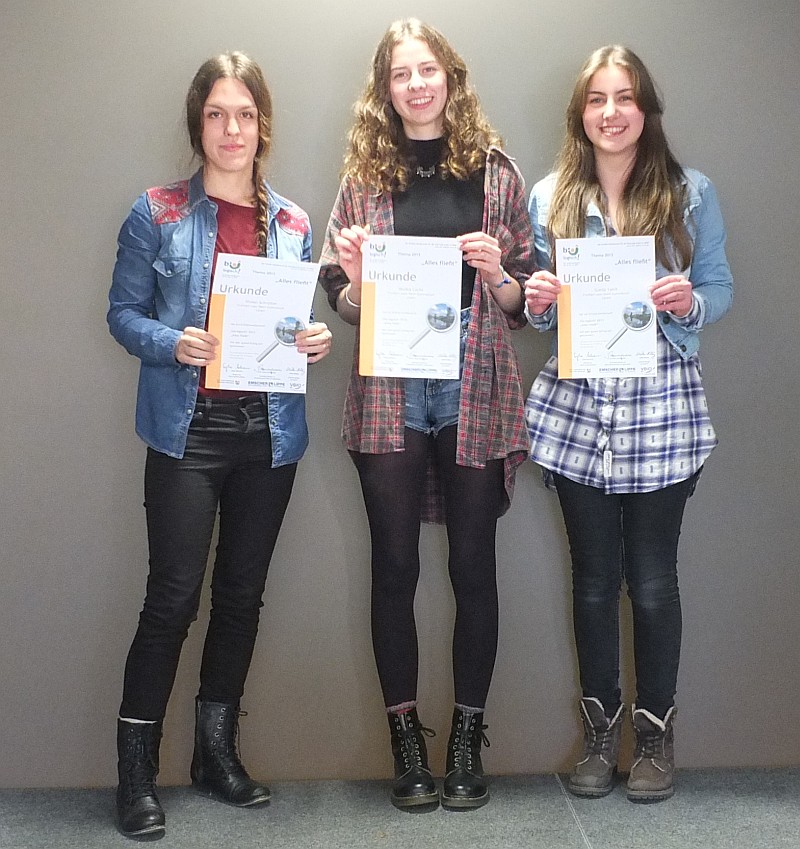 Medea Lücke, Vivien Schreiber und Sueda Yanik haben in NRW den 37. Platz belegt.